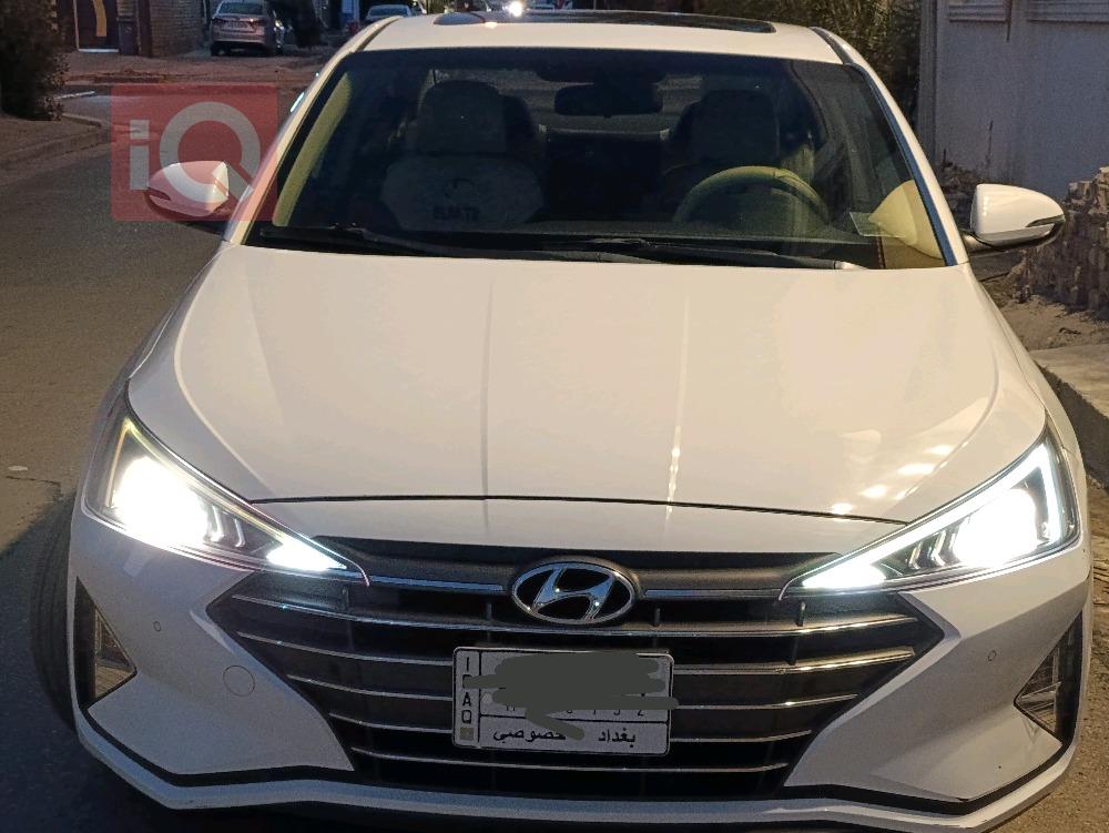 هیوندای ئەلەنترا